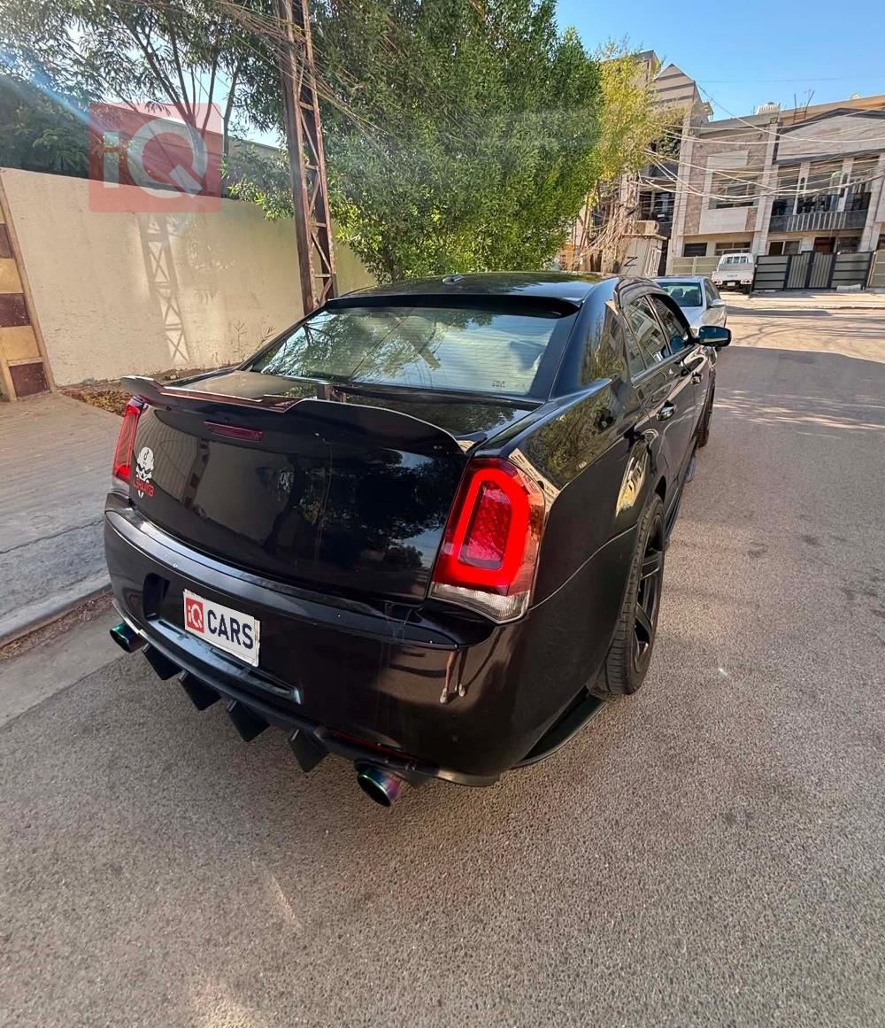 كرايسلر 300